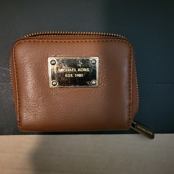 Michael Kors Wallet - Picture 1 of 7